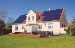 7 Bedroom Stunning Home In Tranekær